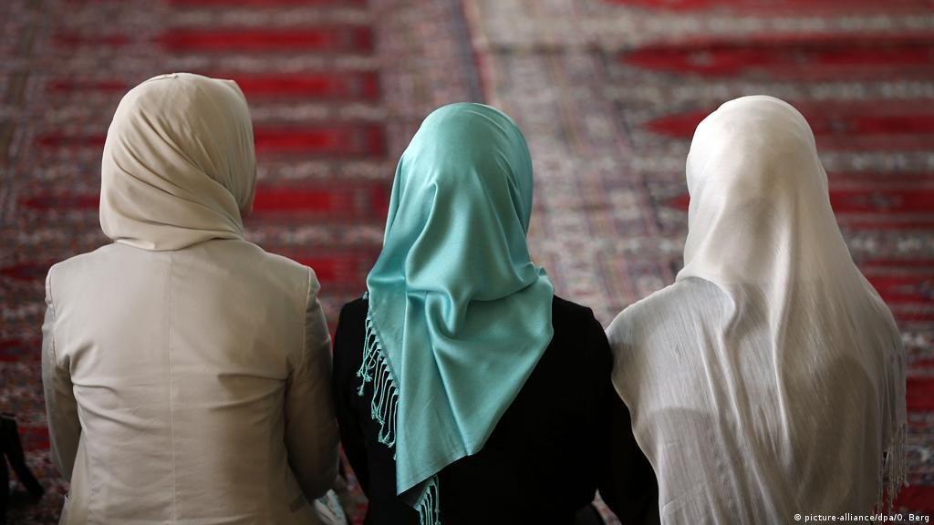 المرأة المسلمة المعاصرة