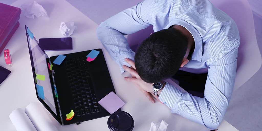 الاحتراق الوظيفي : 10 طرق لتجنب الوقوع الوقوع فى الاحتراق الوظيفي