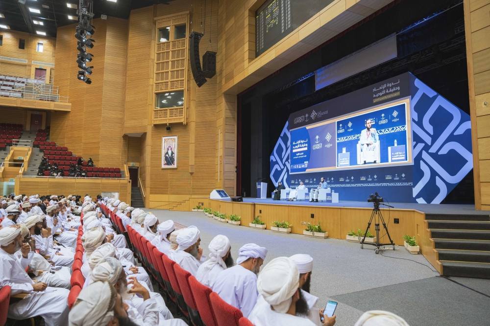 نقاش فكري حول الإلحاد