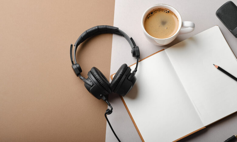 قائمة من الكتب المسموعة متوفرة على الشبكة بسهولة.